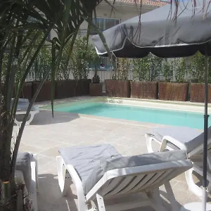 3* Hotell Brit Hotel Confort Le Revest Sainte-Maxime