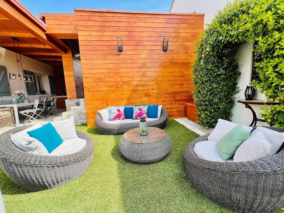 Magnifique Villa Jacuzzi Plage 15 Min A Pied Sainte-Maxime