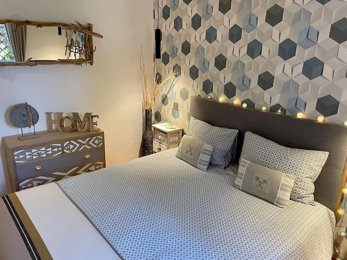 Magnifique Villa Jacuzzi Plage 15 Min A Pied Sainte-Maxime